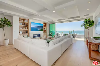 17325 Castellammare Dr #302, Pacific Palisades, CA 90272 - Photo 1