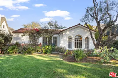 806 S Cochran Ave, Los Angeles, CA 90036 - Photo 1