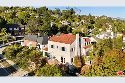 2242 N Catalina St, Los Angeles, CA 90027 - Photo 1