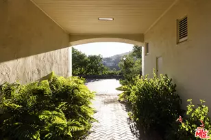 7141 Senalda Rd, Los Angeles, CA 90068 - Photo 1