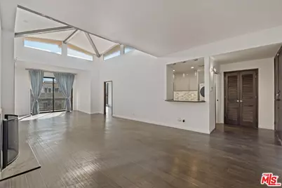 2175 S Beverly Glen Blvd #403, Los Angeles, CA 90025 - Photo 1