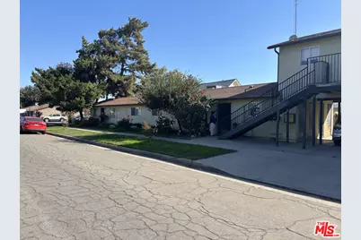 303 W Kern Ave, Tulare, CA 93274 - Photo 1
