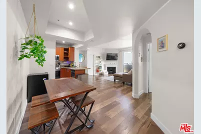 620 S Gramercy Pl #228, Los Angeles, CA 90005 - Photo 1