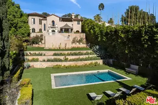 2421 N Catalina St, Los Angeles, CA 90027 - Photo 1