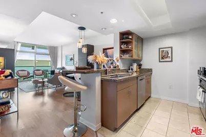 13700 Marina Pointe Dr #621, Marina del Rey, CA 90292 - Photo 1