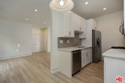 7223 Willoughby Ave #103, Los Angeles, CA 90046 - Photo 1