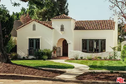 845 S Muirfield Rd, Los Angeles, CA 90005 - Photo 1