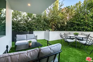 124 S Croft Ave, Los Angeles, CA 90048 - Photo 1