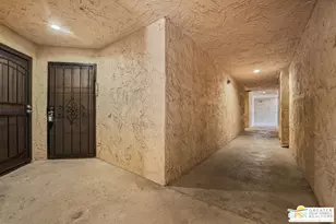 5300 E Waverly Dr, Palm Springs, CA 92264 - Photo 1