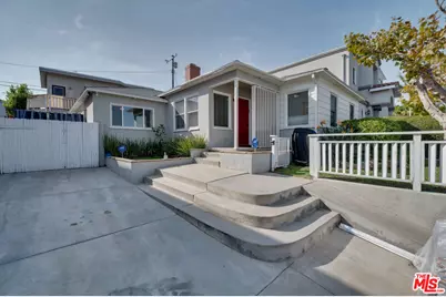 8305 Colegio Dr, Los Angeles, CA 90045 - Photo 1