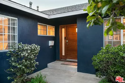2415 8th Ave, Los Angeles, CA 90018 - Photo 1