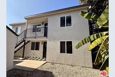 2922 8th Ave #1/4, Los Angeles, CA 90018 - Photo 1