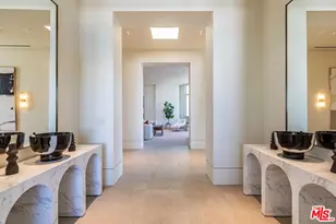 455 N Palm Dr, Beverly Hills, CA 90210 - Photo 1