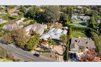 1316 Capri Dr, Pacific Palisades, CA 90272 - Photo 1