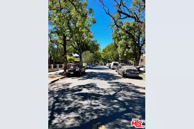 4103 S Hoover St #D, Los Angeles, CA 90037 - Photo 1