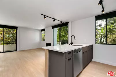 3602 Dunn Dr #2, Los Angeles, CA 90034 - Photo 1