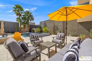 1065 Dane Dr, Palm Springs, CA 92262 - Photo 1