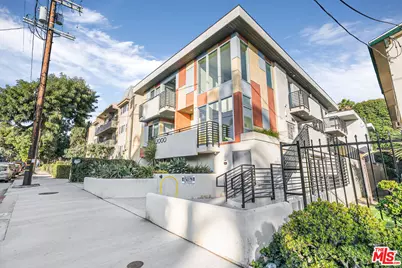 2000 N Beachwood Dr #4, Los Angeles, CA 90068 - Photo 1