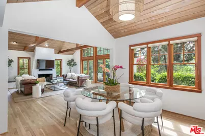 27 Latimer Rd, Santa Monica, CA 90402 - Photo 1