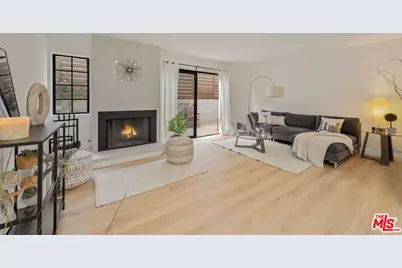 1532 9th St #2, Santa Monica, CA 90401 - Photo 1