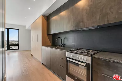 10700 Tabor St #304, Los Angeles, CA 90034 - Photo 1