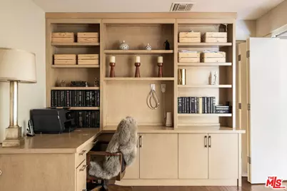 211 S Spalding Dr #105N, Beverly Hills, CA 90212 - Photo 1