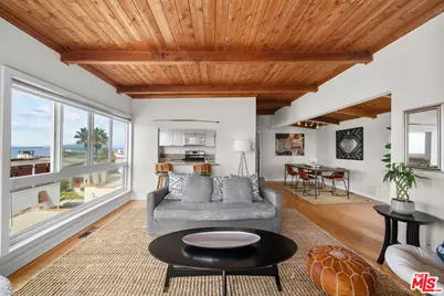 120 7th St, Manhattan Beach, CA 90266 - Photo 1