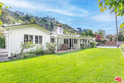 1117 Roscomare Rd, Los Angeles, CA 90077 - Photo 1