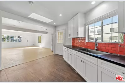 1128 Irolo St, Los Angeles, CA 90006 - Photo 1