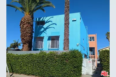 915 Broadway St #Unit 3, Venice, CA 90291 - Photo 1