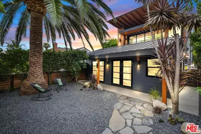 4027 Moore St, Los Angeles, CA 90066 - Photo 1