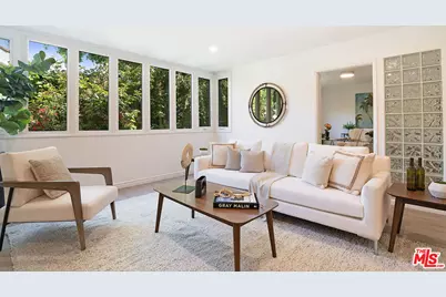 10725 Ohio Ave #204, Los Angeles, CA 90024 - Photo 1