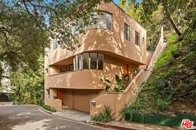 10045 Reevesbury Dr, Beverly Hills, CA 90210 - Photo 1