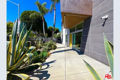 501 N San Vicente Blvd, West Hollywood, CA 90048 - Photo 1