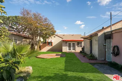 1831 N Buena Vista St, Burbank, CA 91505 - Photo 1