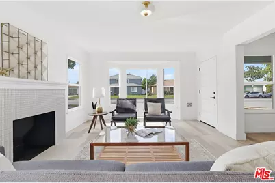 9402 S Van Ness Ave, Los Angeles, CA 90047 - Photo 1