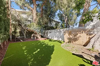 153 Hollister Ave, Santa Monica, CA 90405 - Photo 1