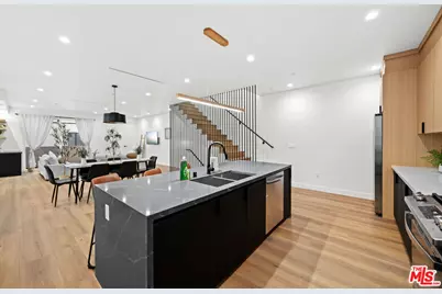 841 N McCadden Pl #2, Los Angeles, CA 90038 - Photo 1