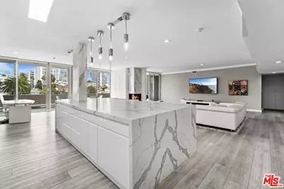 1333 S Beverly Glen Blvd #605, Los Angeles, CA 90024 - Photo 1