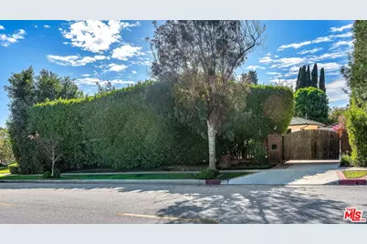 629 N Rexford Dr, Beverly Hills, CA 90210 - Photo 1