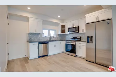 608 N Gramercy Pl, Los Angeles, CA 90004 - Photo 1