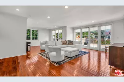 10555 Ashton Ave #201, Los Angeles, CA 90024 - Photo 1