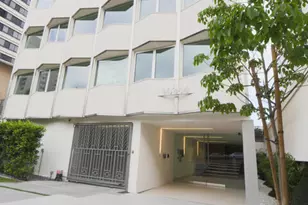 10366 Wilshire Blvd, Los Angeles, CA 90024 - Photo 1