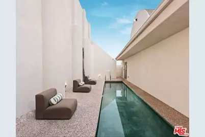 8435 Franklin Ave, West Hollywood, CA 90069 - Photo 1