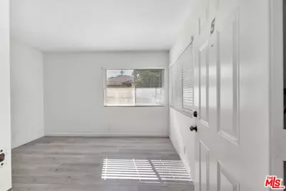 7228 Allott Ave #5, Van Nuys, CA 91405 - Photo 1