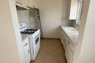 6330 Estrella Ave, Los Angeles, CA 90044 - Photo 1