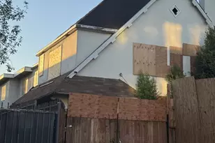 427 S Gramercy Pl, Los Angeles, CA 90020 - Photo 1