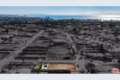 900 Fiske St, Pacific Palisades, CA 90272 - Photo 1