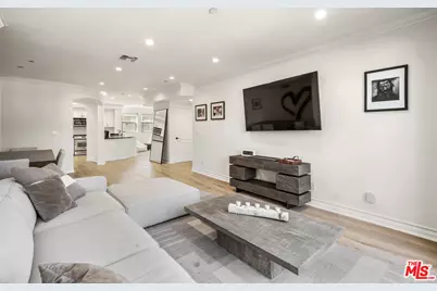 122 N Clark Dr #405, West Hollywood, CA 90048 - Photo 1