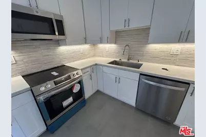 1033 6th St #312, Santa Monica, CA 90403 - Photo 1